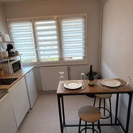 Nouveau - Le Petit Cailly - Place De Parking Appartamento *